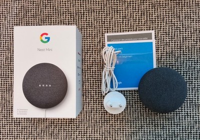 Lautsprecher Smarthome Google Nest Mini 2nd Generation Carbon Zustand Gut OVP