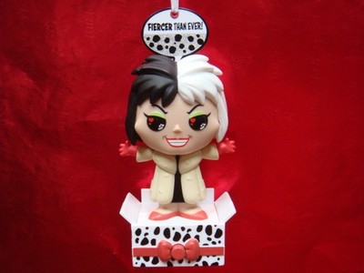 NEW * CRUELLA DE VIL 101 DALMATIANS POPS FIGURE 1pc CHRISTMAS ORNAMENTS