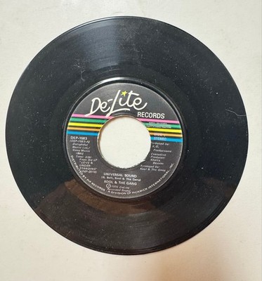 1975 De-Lite Records 45 RPM Kool & The Gang  Universal Sound 