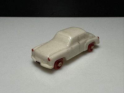 DDR H0 1:87 VEB Press- und Schleifmittel IGES Wartburg 311 Weiß Unverglast PKW