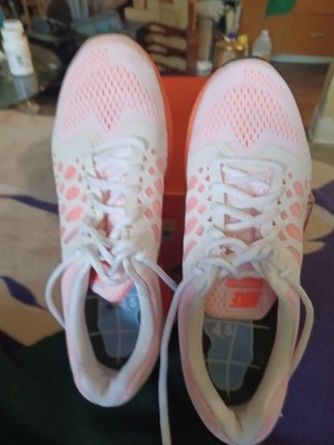 WomenNike Air Zoom Pegasus 31 Low Top Running Sneaker 654486-102