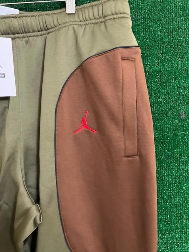TRD　　　　Supreme × NIKE AIR JORDAN パンツ TRD Supreme × NIKE AIR JORDAN パンツ Supreme Jordan Tricot Track