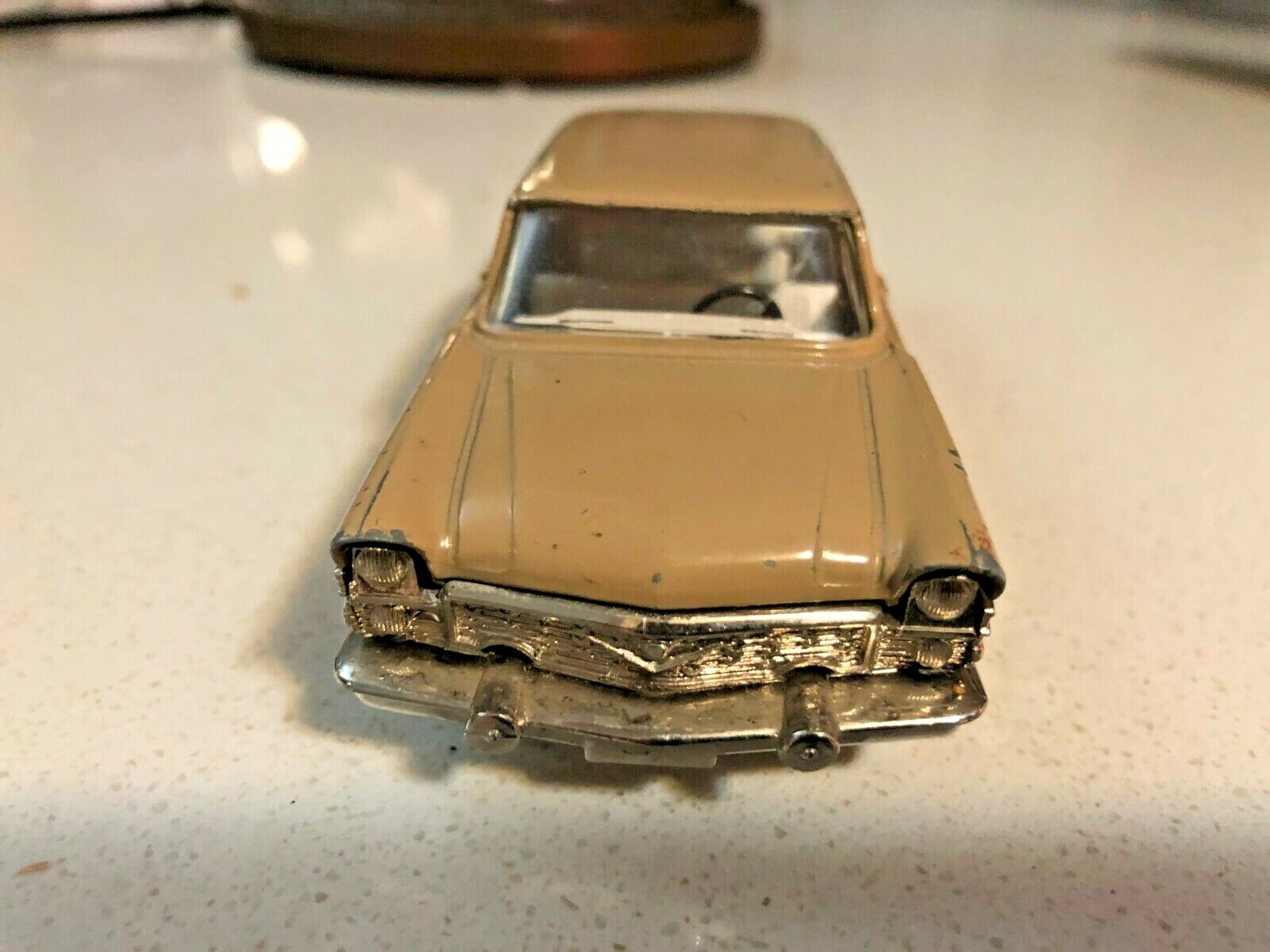 1:43 VINTAGE SOVIET RUSSIAN USSR RARE GAZ-13 CHAIKA BEIGE LIMO