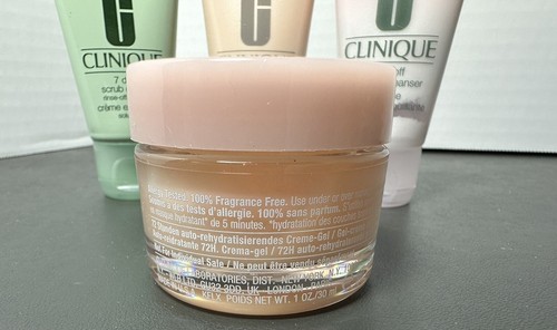 Clinique Moisture Surge 72 Hr Auto-Replenishing Hydrator Cleanser, Scrub & Mask - Picture 3 of 5