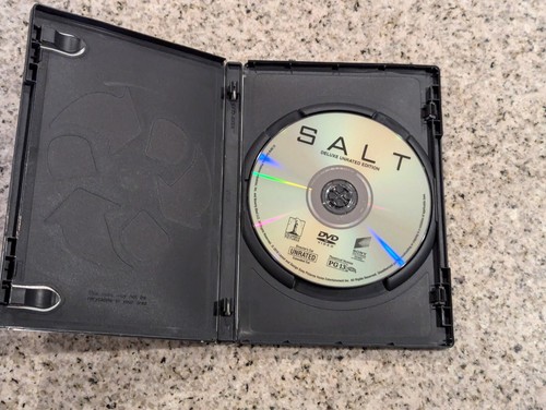 Salt (DVD, 2010, Deluxe, Unrated, Extended Edition) ANGELINA JOLIE - Picture 6 of 9