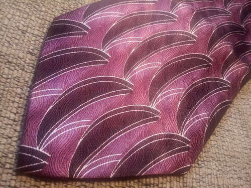 IRVINE PARK Geometric 100% Silk Tie NEW Purple - Picture 2 of 6