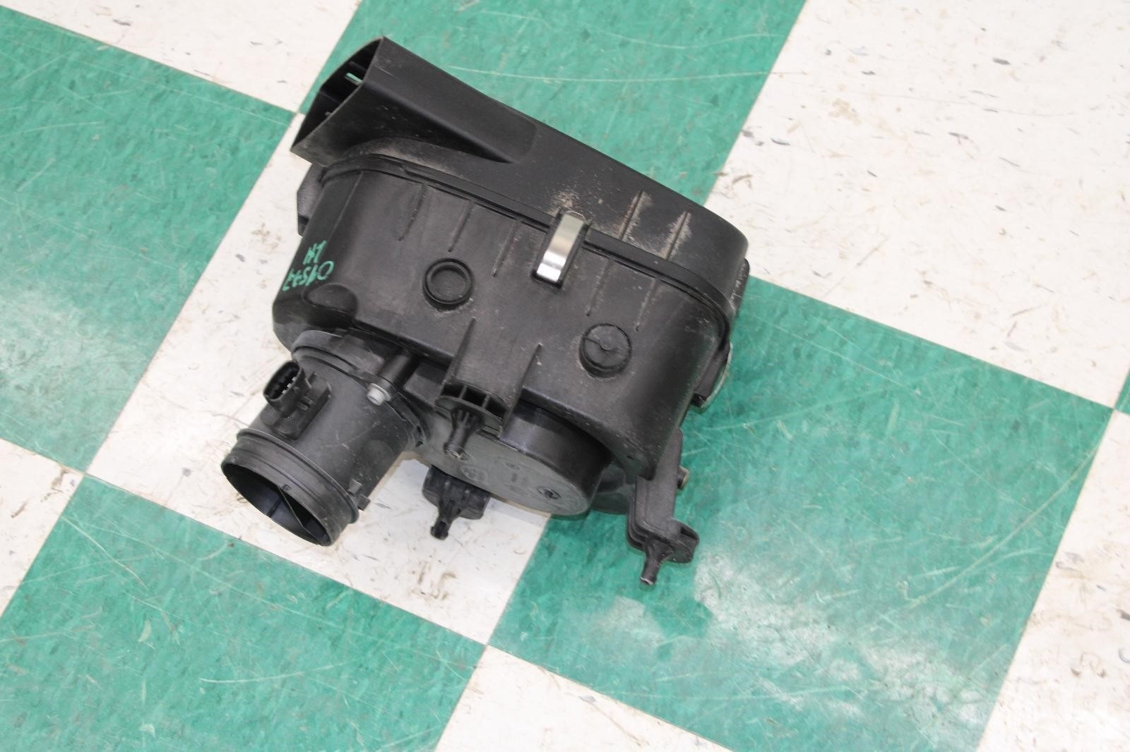 14-20 Ghibli 3.0L Engine Driver Side Left LH Intake Air Cleaner Box Housing OEM