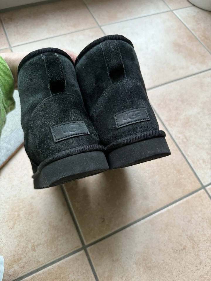 UGG Australia Classic Mini II Damen Stiefel - Schwarz, EU 39, Foto 3 von 5