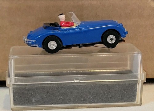 Aurora T-jet Vibrator Blue Jaguar 1541 HO Slot Car In Clamshell w Repro Insert - Picture 4 of 7