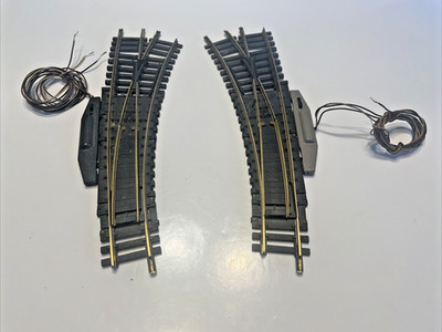 H0 scale, Fleischmann 6046 L/R switches with motor 1:87, excellent condition