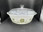 Vintage Glass bake Milk Glass Green Daisy Casserole Dish J514 2 Qt W/ Glass Lid