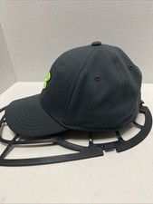 Under Armour Youth Fitted Hat Gray S/M. Lightweight Embroidered Polyester