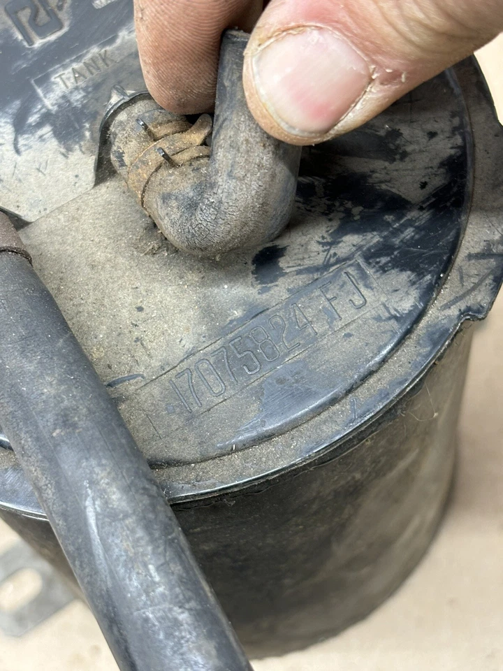 1981 87 1988 MONTE CARLO CUTLASS CAMARO IMPALA FUEL VAPOR EMISSIONS CANISTER OEM - Image 3 of 4
