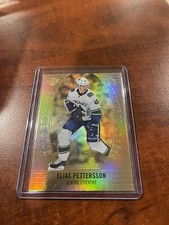 2019-20 Upper Deck Tim Hortons Gold Etchings Elias Pettersson #GE-6