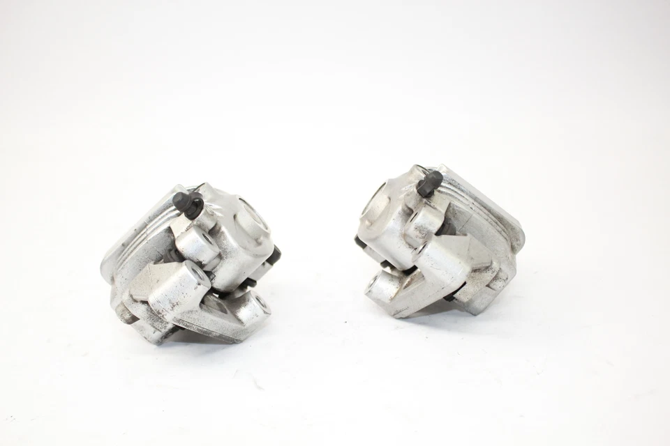 Juego de pinzas de freno delanteras Harley Sportster XL1200R XL1200 05 2005 Foto 3 de 4