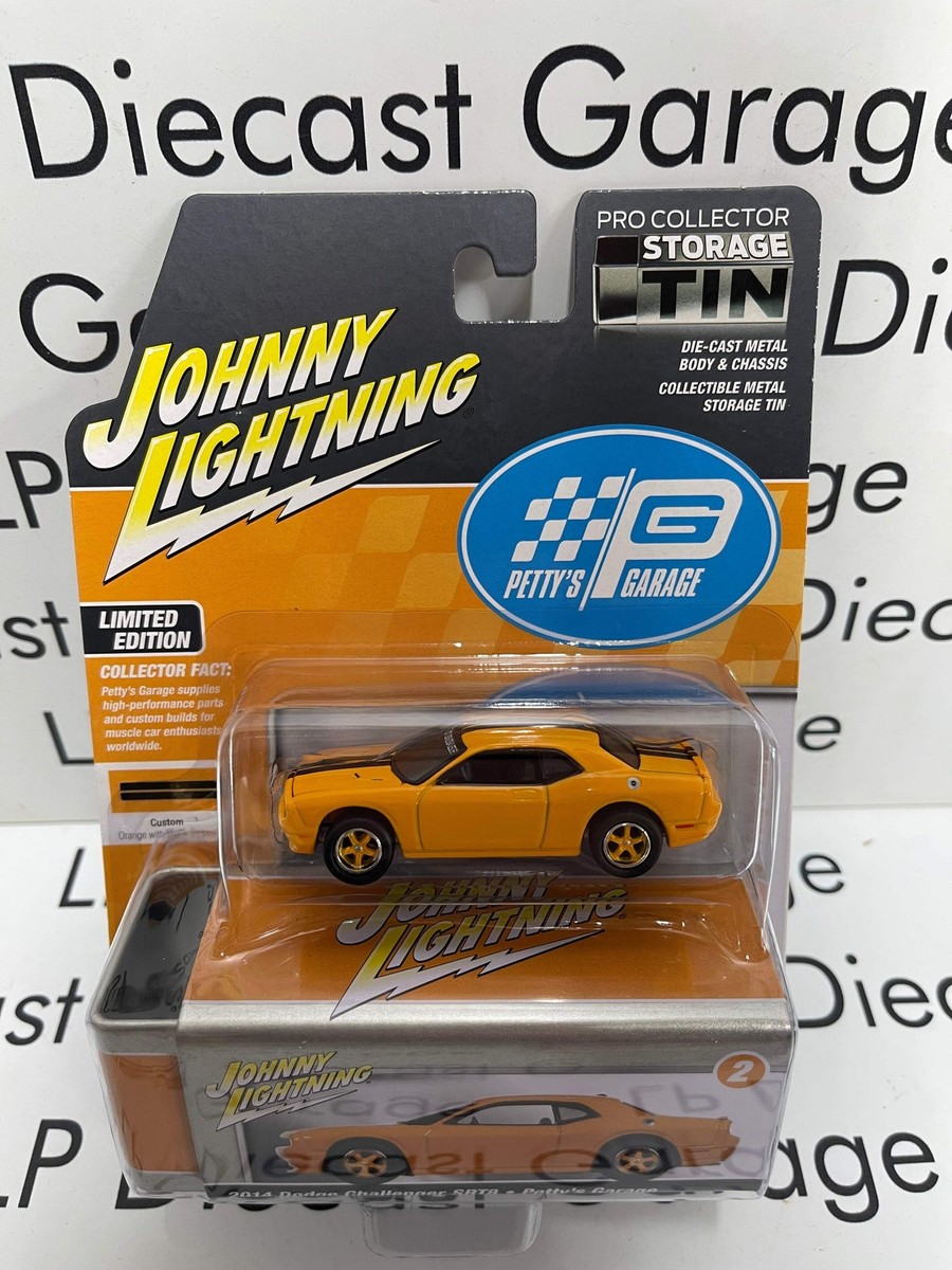 JOHNNY LIGHTNING 2014 Dodge Challenger SRT8 Petty's Garage Orange
