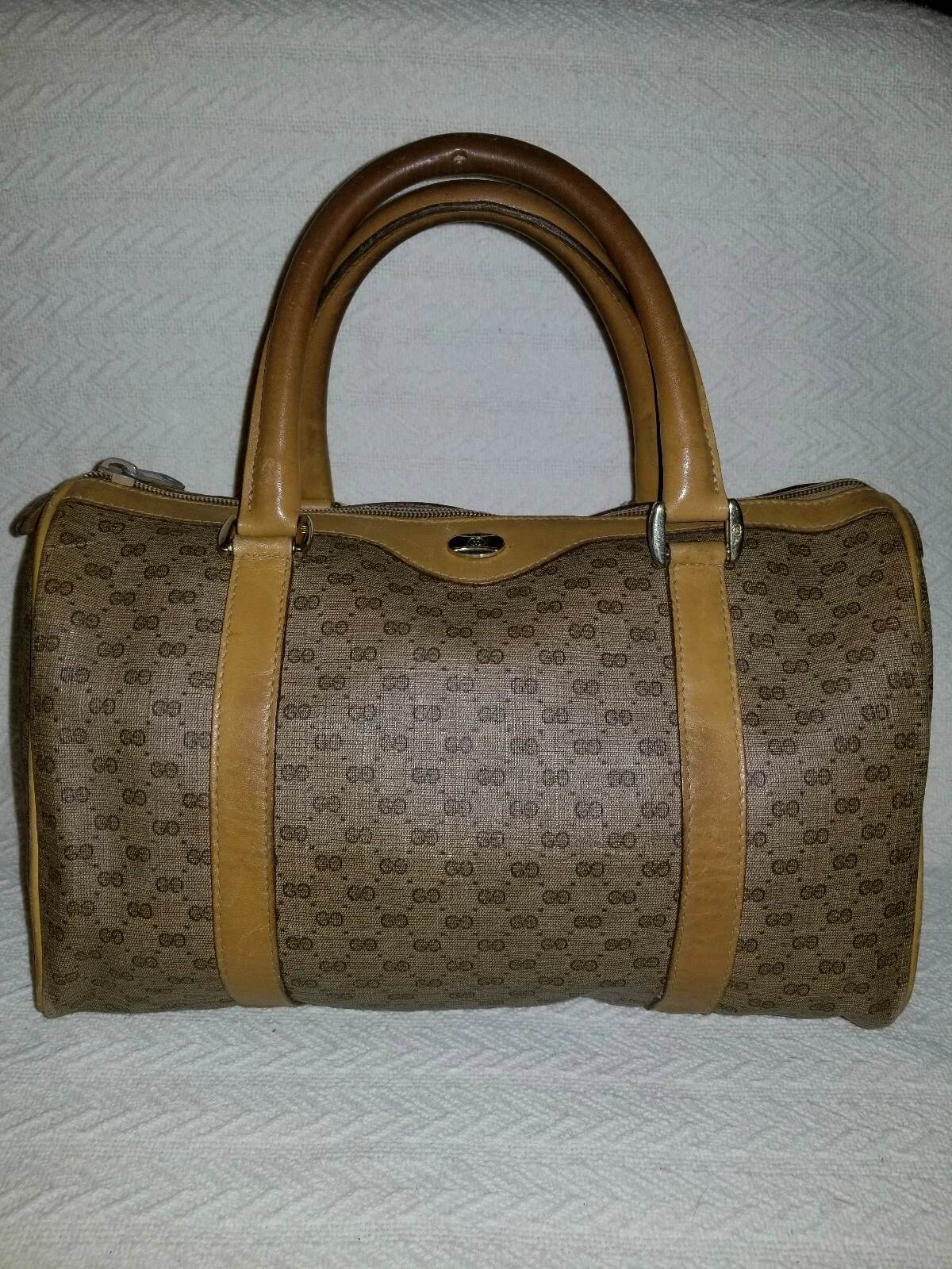 Sac à main Gucci Supreme   Collection d'accessoires