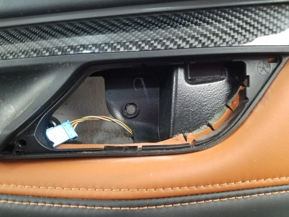 Левая передняя панель водительской двери 2017 BMW X5M F85 NO0597 LL6 - Изображение 4 из 4