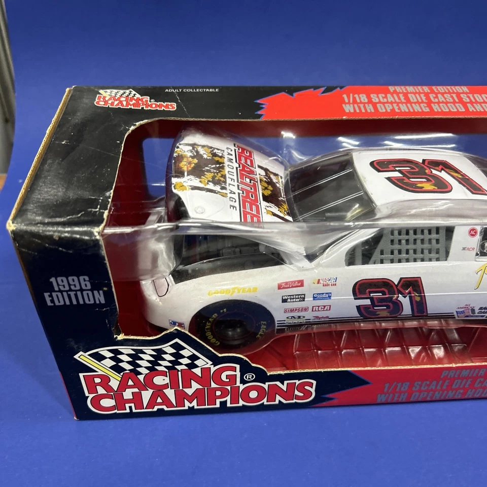 1996 Racing Champions Premier 1:18 MIKE SKINNER #31 Realtree Camo - Image 2 of 4