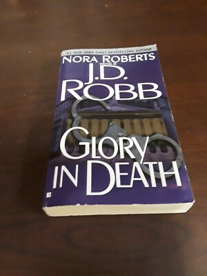 J. D. Robb Glory in Death (In Death, Book 2) Paperback Book