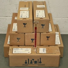 (11) PYREX Graduated Cylinder 3042-10, 10 mL, 0.1 mL Interval, Autoclavable, Red