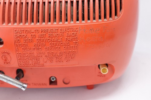 TV PORTÁTIL PHILCO VINTAGE ESTADO SÓLIDO CON ASA - ¿años 70? ¡LOOK DE LA ERA ESPACIAL! - Imagen 6 de 17