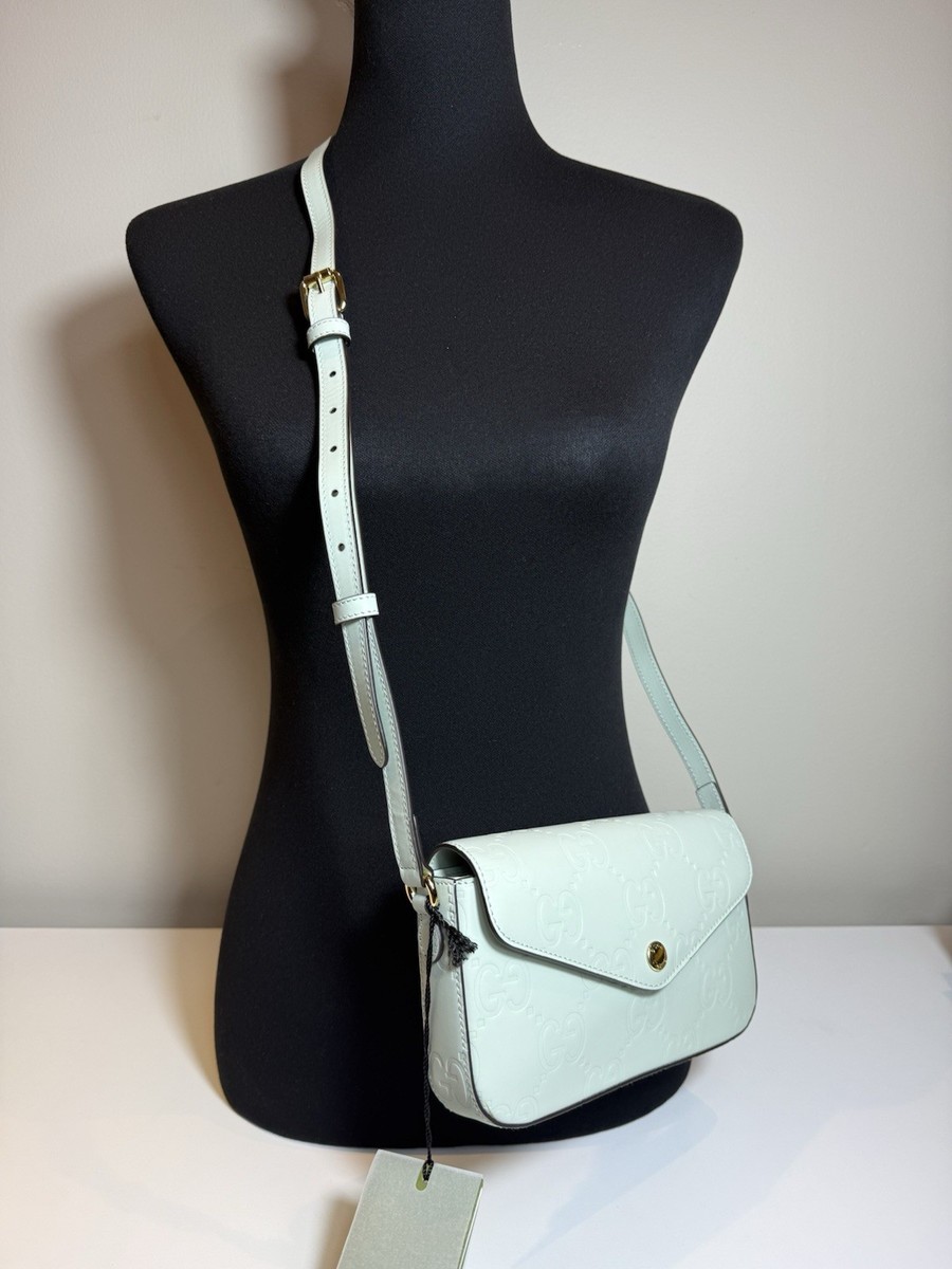 mint❁MINTGREEN　　GUCCI ベージュ GGパターン ポーチ GUCCI Jumbo GG Medium Tote Bag Beige and Mint Green from