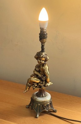 Vintage Skulptur Cherub Tischlampe vergoldet farbiges Metall und Onyx Höhe 14''