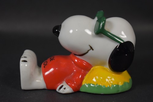 VINTAGE Ceramic Peanuts Snoopy Joe Cool Figurine Paperweight - Picture 6 of 9