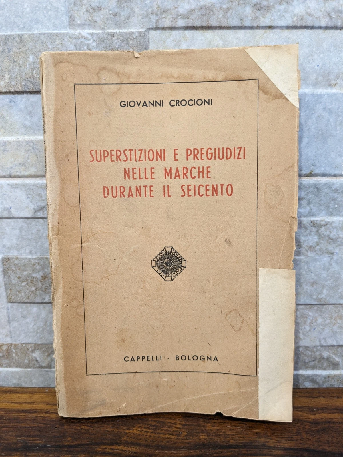 Foto 1 di 6