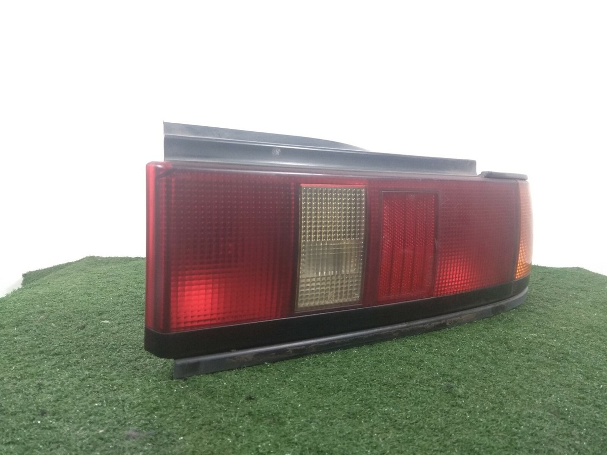 Toyota MR2 SW20 Tail Light JDM Koito 33-08105 OEM Right Side