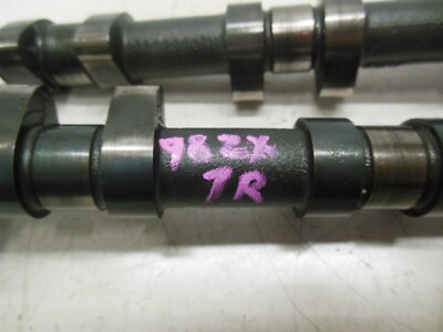 EE28 Kawasaki ZX 7 R 1998 Camshaft Set 49118-1134 49118-1135