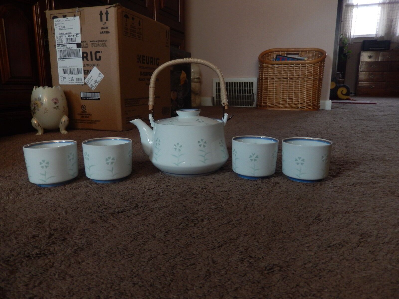 Picture 1 of 24