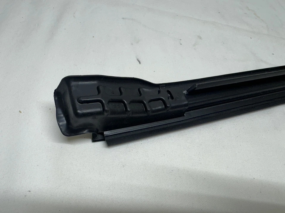 Honda Accord 2018-2021 puerta trasera derecha ventana interior cinturón resistente sello OEM Foto 2 de 4