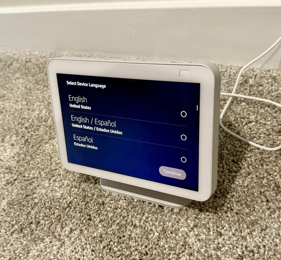 Amazon Echo Show 8 (2. Gen) HD Smart Display Lautsprecher mit verstellbarem Ständer