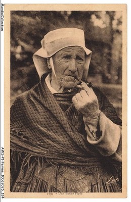 AWSP1-0063-WOMAN - A Good Pipe