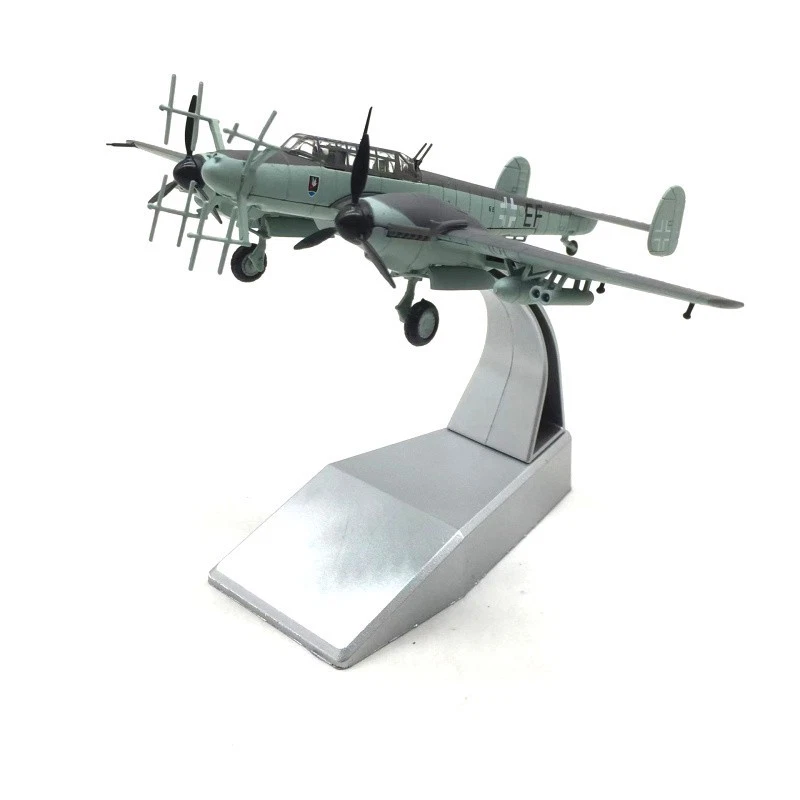1:100 WW2 Luftwaffe Messerschmitt Bf 110 Bomber Model Diecast MilitaryCollection - Image 2 of 4
