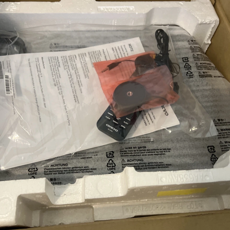 Onkyo TX-SR393 5.2 CH AV Receiver AMPLI-TUNER Audio/Video  4K W/ Remote Bundle - Image 3 of 4