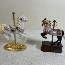 SCARBOROUGH FAIR CAROUSEL HORSE LOT of 2 / 24K GOLD PLATED BASE