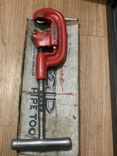 RIDGID No. 1-2 Heavy Duty Pipe Cutter  1/8" To 1-1/4" Capacity Model 1A With Box