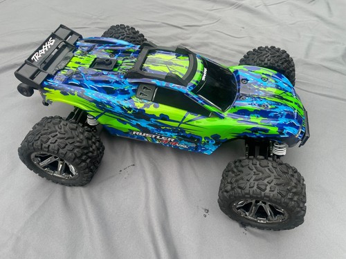 Traxxas Rustler 4 x 4 VXL Brushless Stadium Truck - Picture 3 of 7
