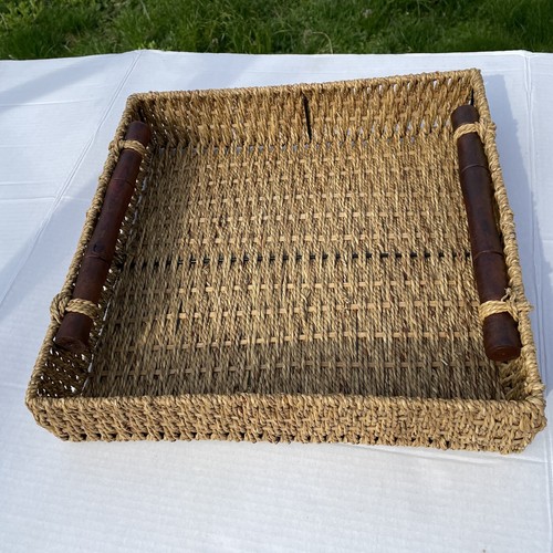 Vintage Spiral Straw Wicker Woven Serving Tray Fruit Bread Basket Wood Handle - Picture 11 of 12