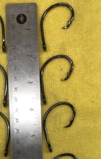 40 Eagle Claw Circle Sea 9/0 Hooks Inline not offset inline Free Fast shipping