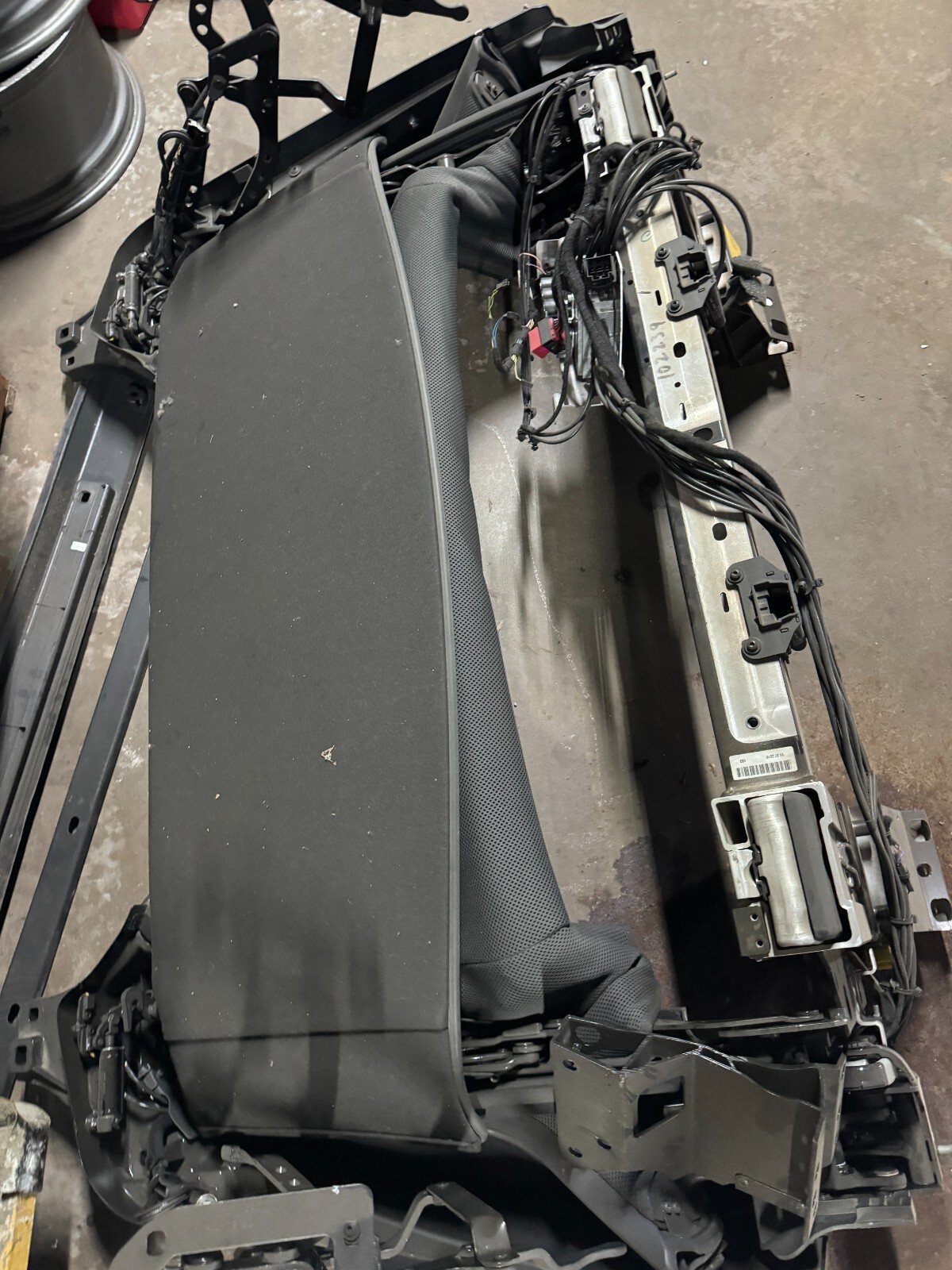 2011-2015 AUDI R8 CONVERTIBLE SOFT TOP ROOF BLACK OEM