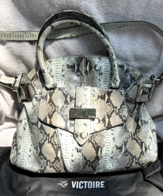RARE POUR La VICTOIRE Ashton Satchel/Shoulder Strap Grey Snake Print Leather Bag