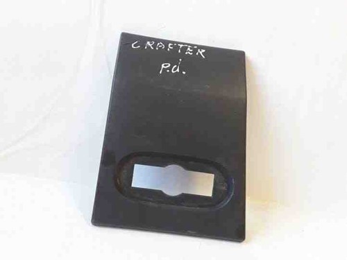 VW CRAFTER 30-50 Flatbed  2F Kotflügelzierleiste hinten rechts 25498463