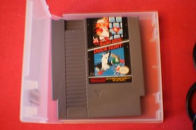 Nintendo NES Super Mario Bros Duck Hunt Game Bundle with Orange Zapper Gun
