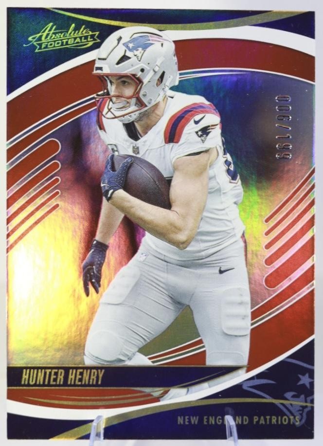 2025 Panini Absolute - Hunter Henry Spectrum Red /199 #20 Patriots