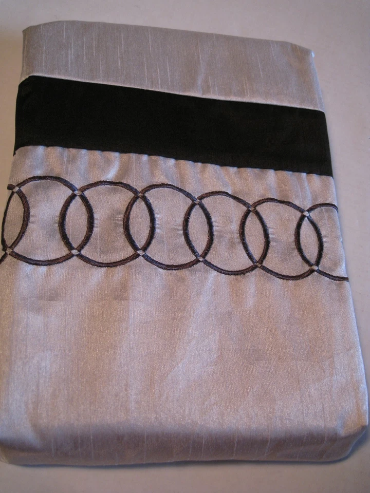 Orbit Platinum Silver Gray Black Embroidered Circles Fabric Shower Curtain NEW - Image 4 of 4