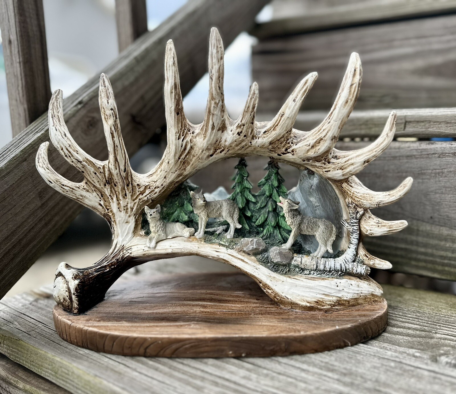 Vintage Light Up Rustic Howling Wolves Faux Antler 11